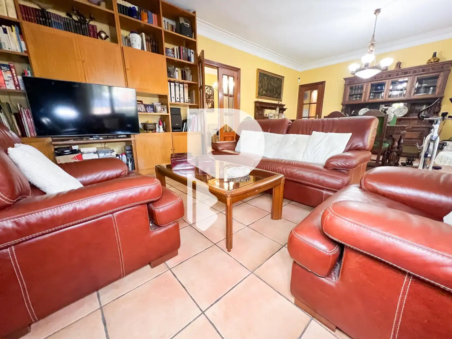Sala d'estar de Casa o xalet en venda en Vallirana amb Calefacció, Jardí privat i Terrassa