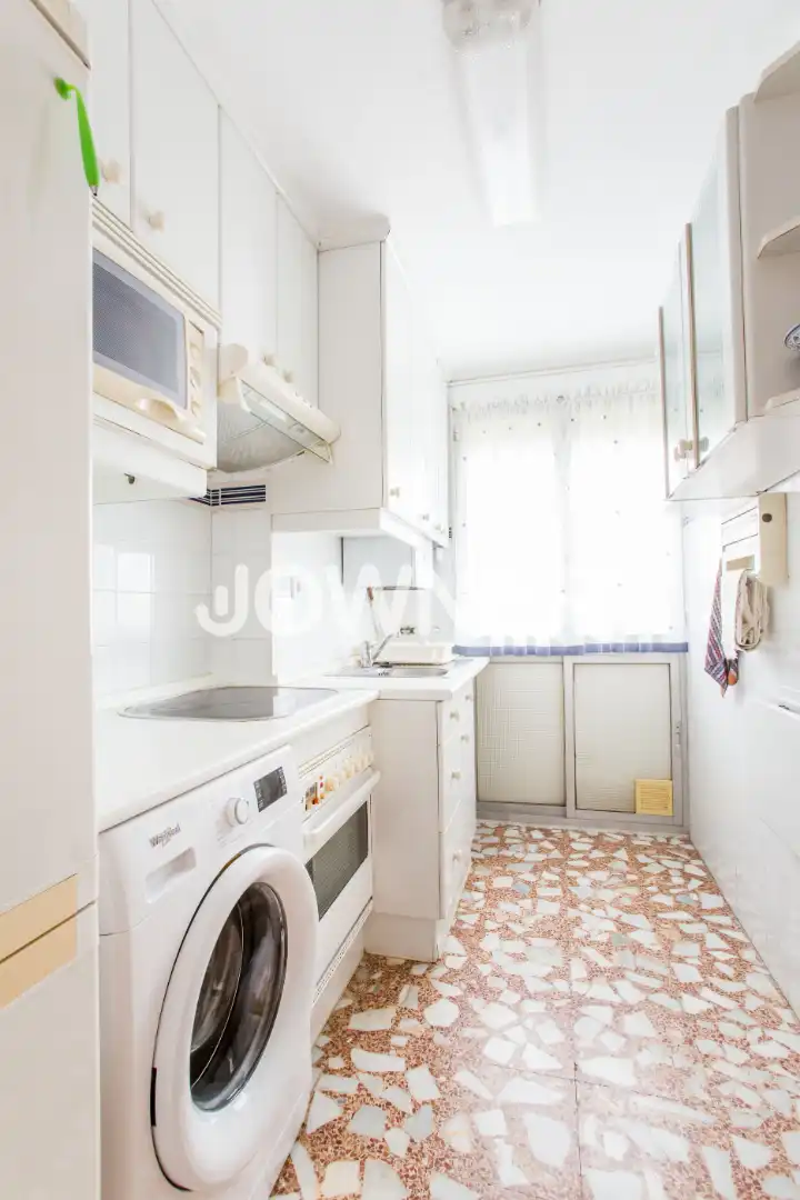 Kitchen of Flat for rent in Madrid  with Air Conditioner, Heating and Terrace