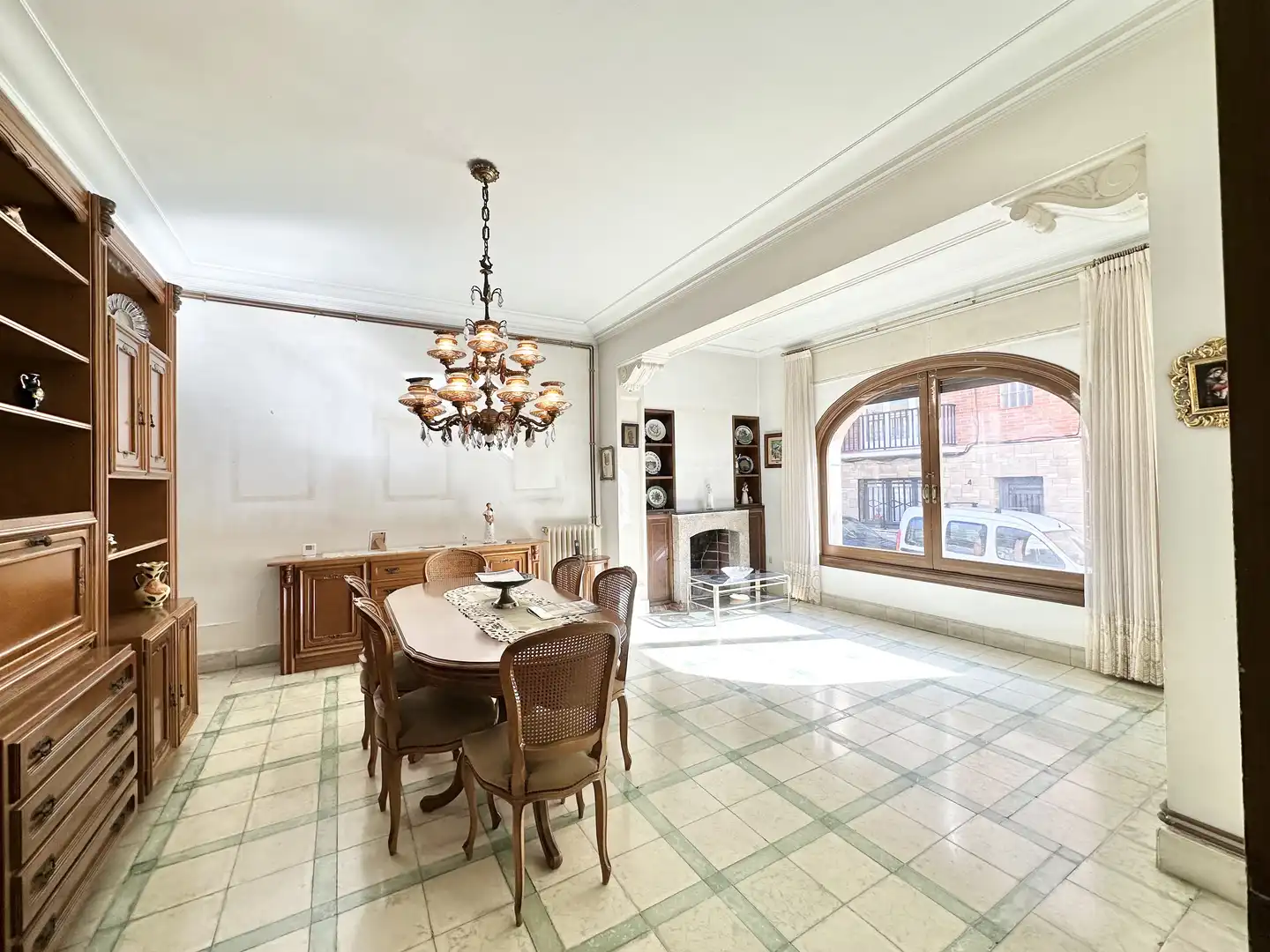 Esszimmer von Einfamilien-Reihenhaus zum Verkauf in El Masnou mit Heizung, Privatgarten und Terrasse