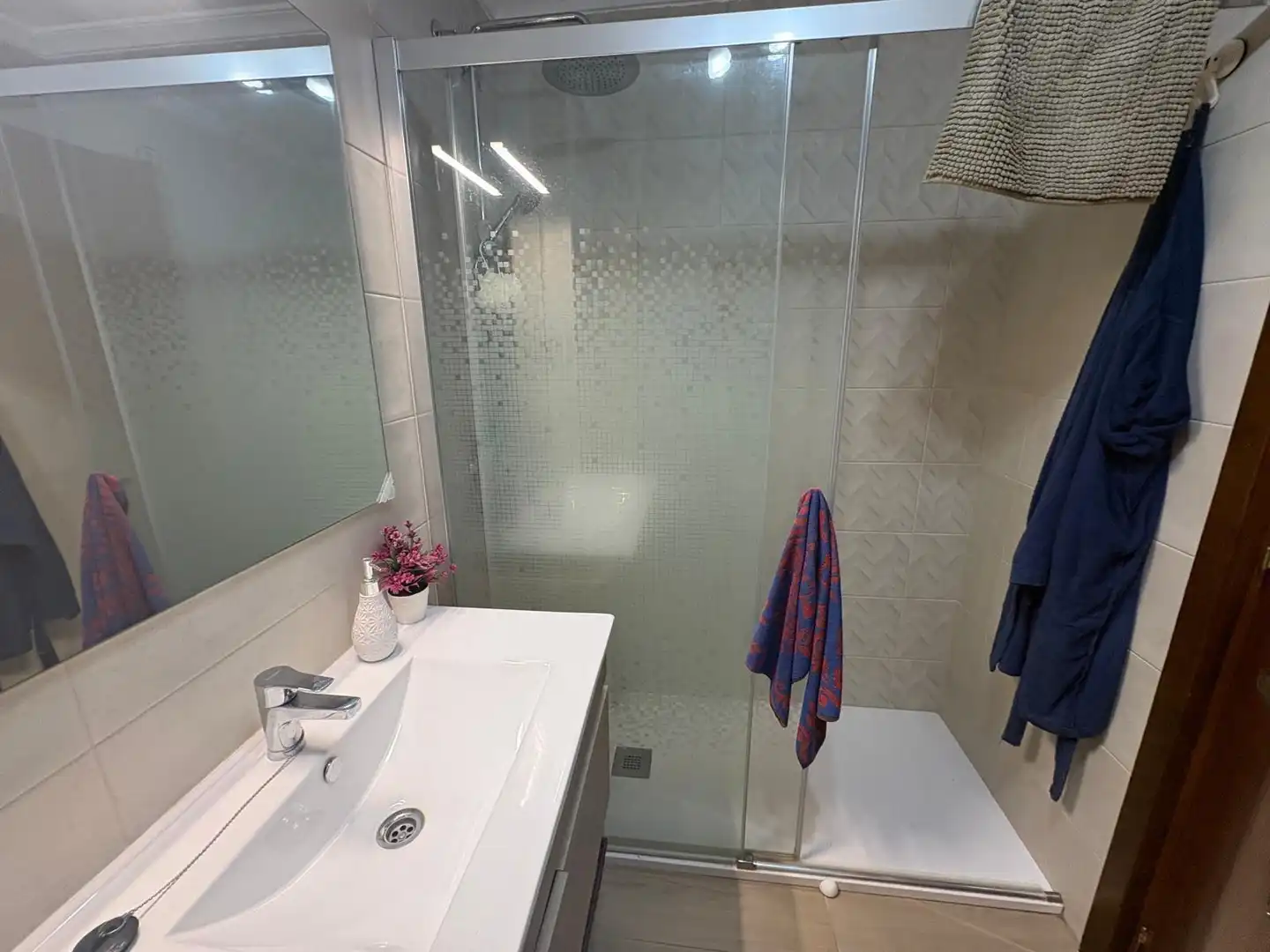 Baño de Piso en venta en Almansa con Calefacción, Amueblado y Alarma