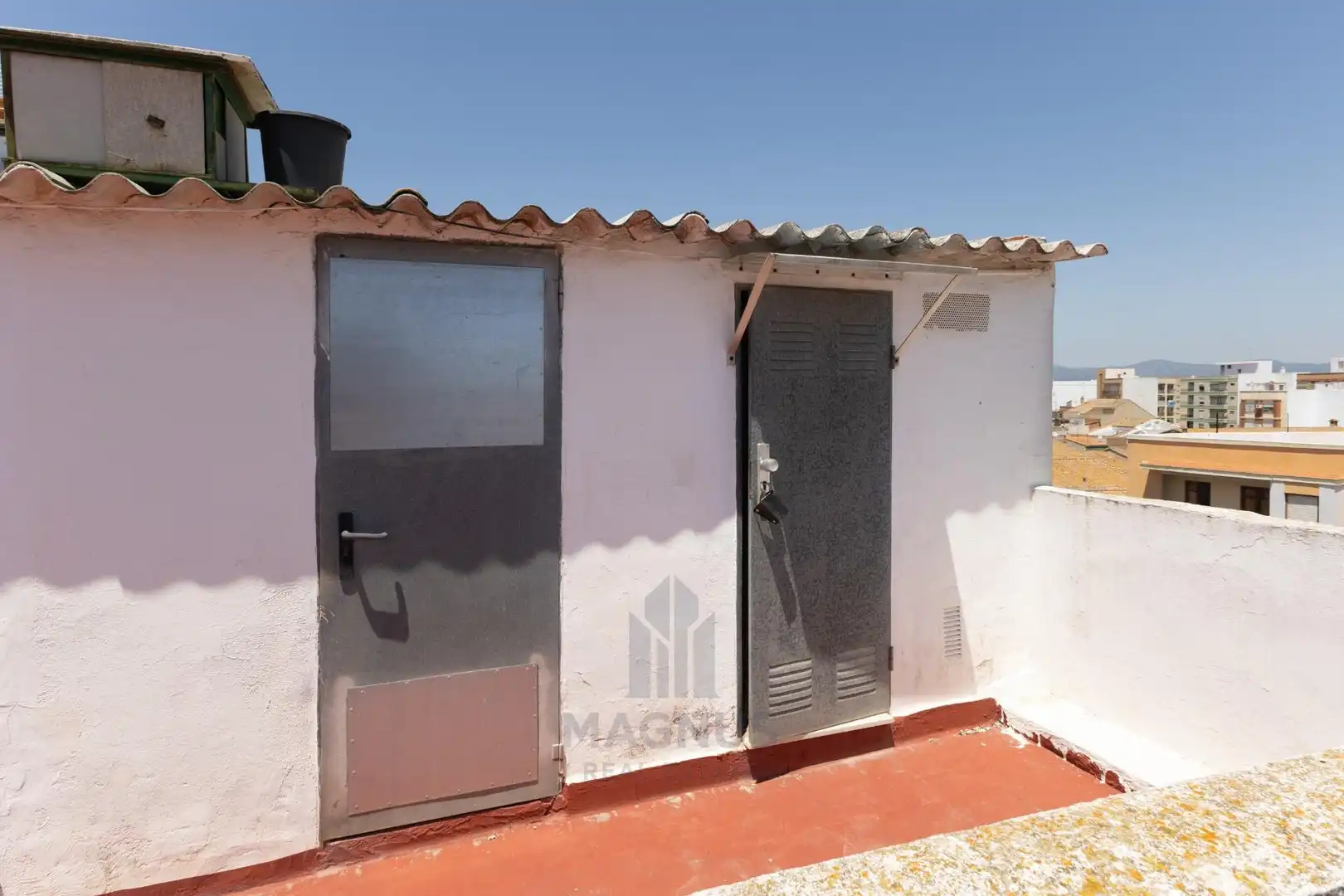 Außenansicht von Wohnung zum Verkauf in Foios mit Klimaanlage, Abstellraum und Balkon