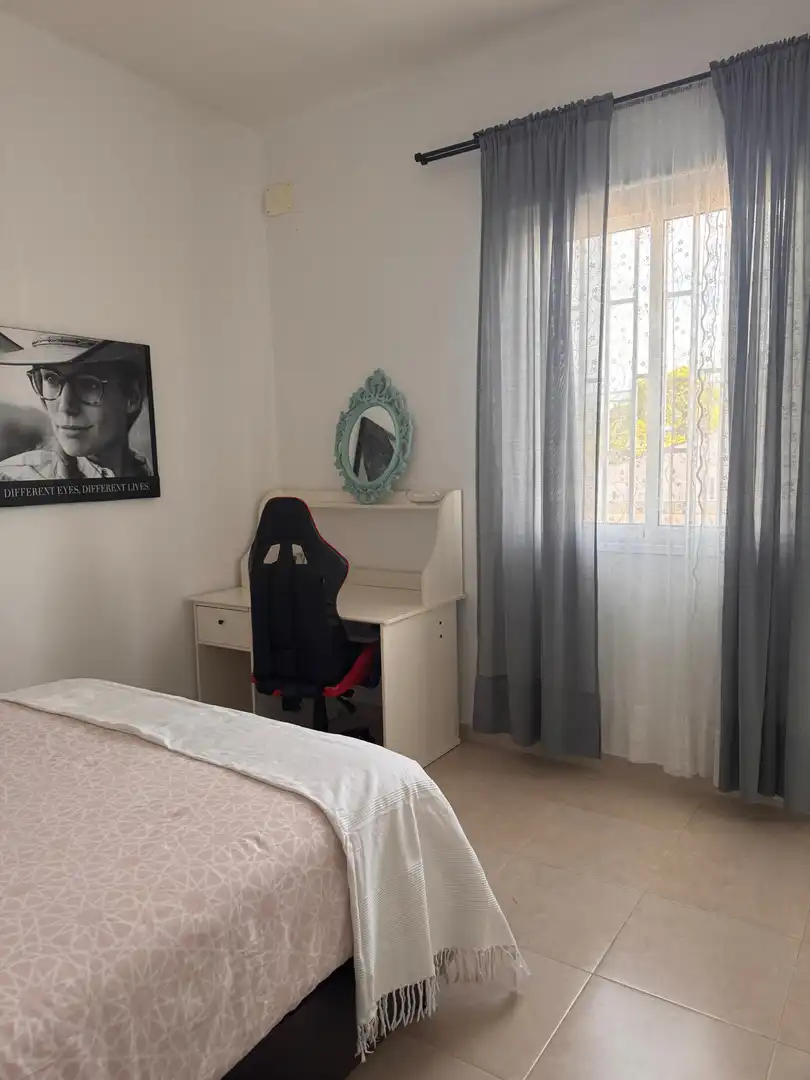 Habitación de Casa o chalet de alquiler en San Cristóbal de la Laguna con Jardín privado, Trastero y Amueblado