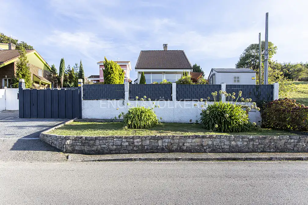 Vista exterior de Casa o chalet en venta en Gijón  con Calefacción, Jardín privado y Terraza