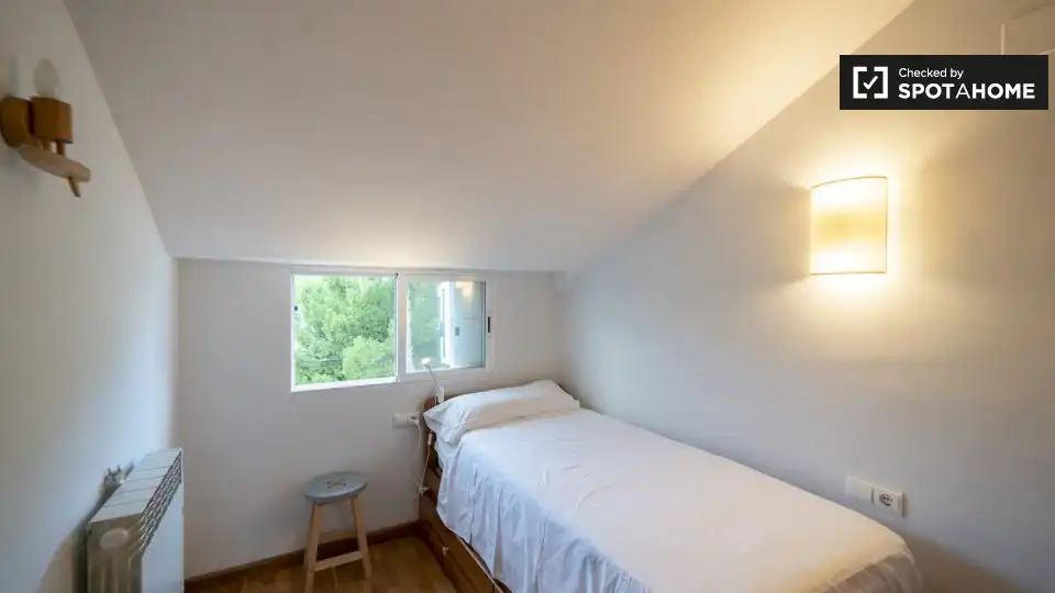 Schlafzimmer von Wohnung zur Miete in Sagunto / Sagunt mit Klimaanlage, Heizung und Möbliert