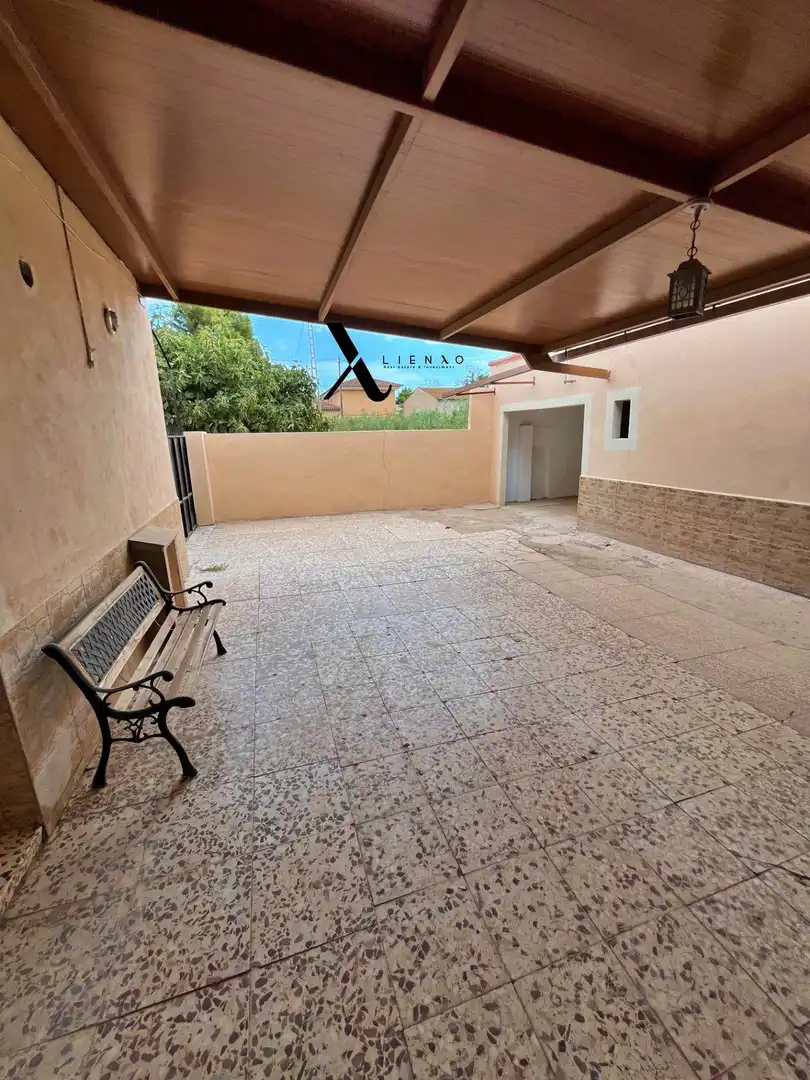 House with terrace for sale in Camino CAMPILLO