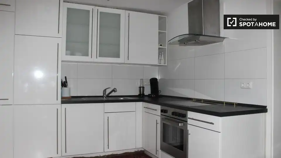 Cocina de Apartamento para compartir en Colmenar de Oreja con Aire acondicionado, Calefacción y Terraza