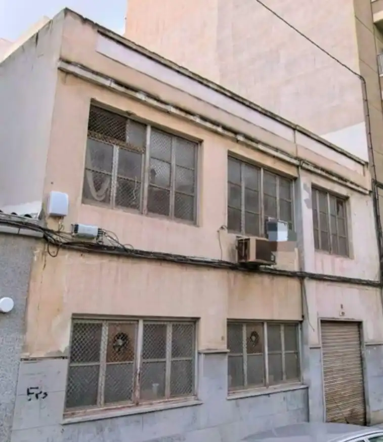 Vista exterior de Nau industrial en venda en Elche / Elx