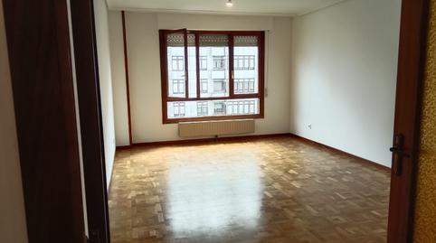 Photo 2 of Flat for rent in Gerardo Armesto Plaza, 1, San Martín, Vitoria - Gasteiz