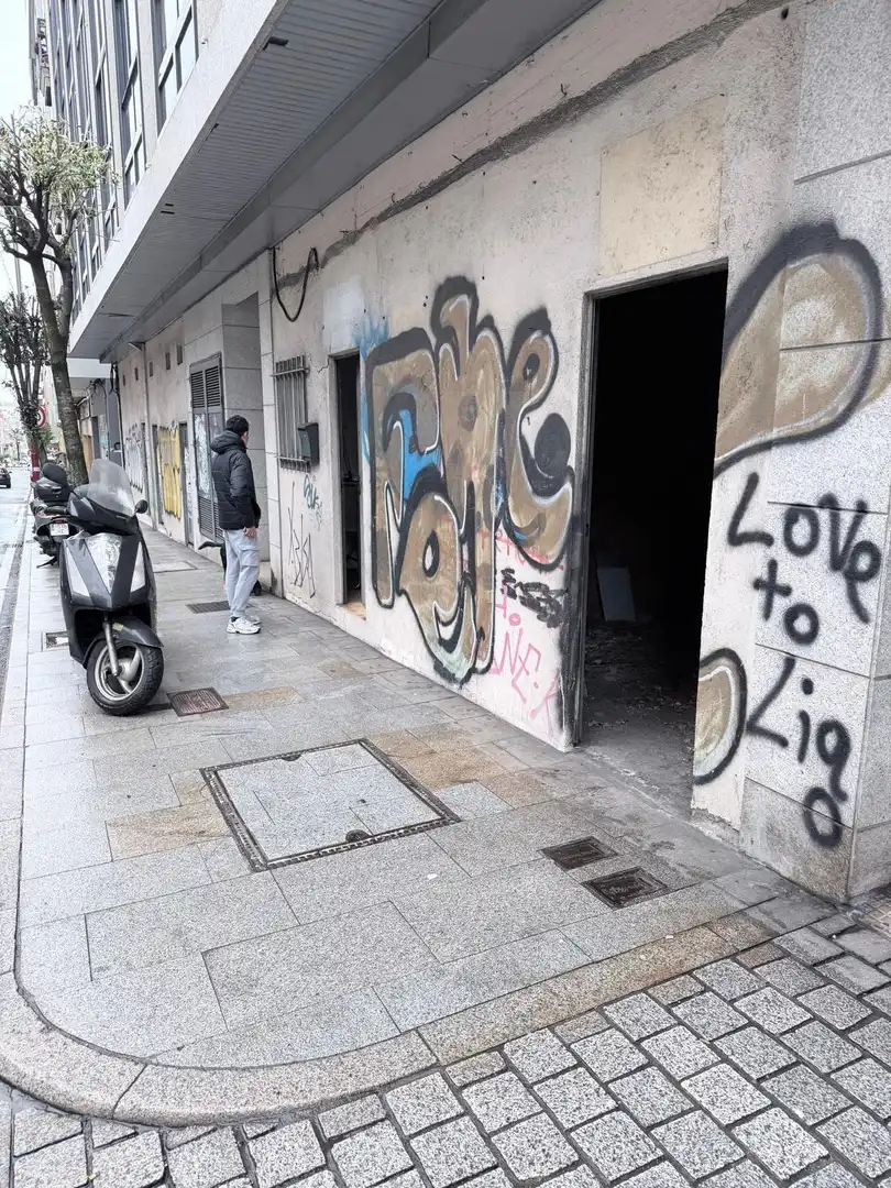 Local comercial en venta en Teis, imagen 4