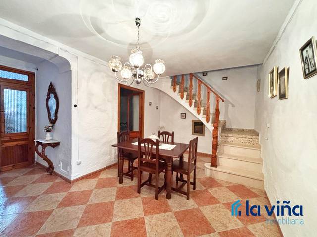 Casa-chalet en Venta en Benamejí
