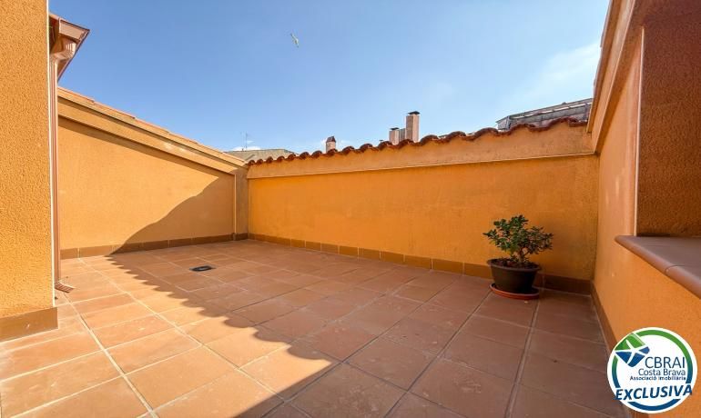 Terraza de Apartamento en venta en Figueres con Aire acondicionado
