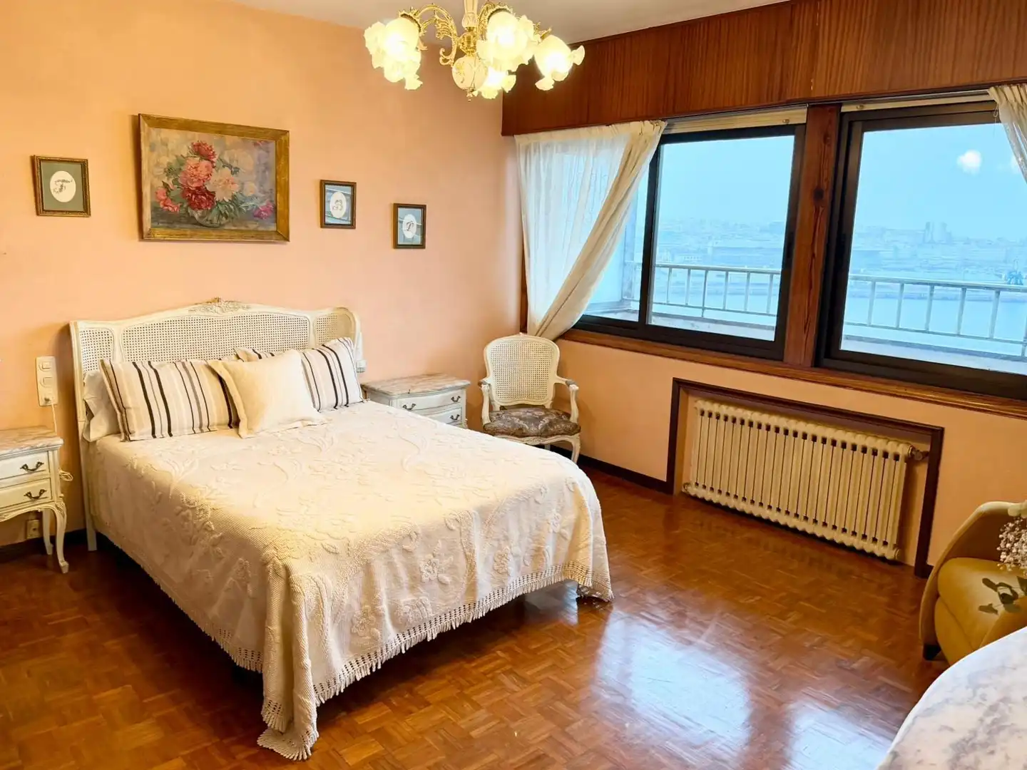 Habitación de Piso en venta en A Coruña Capital  con Calefacción, Terraza y Trastero