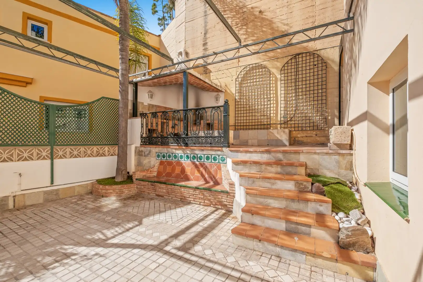 Terrace of Detached homes for sale in Málaga  with Air Conditioner, Terrace and Swimming Pool