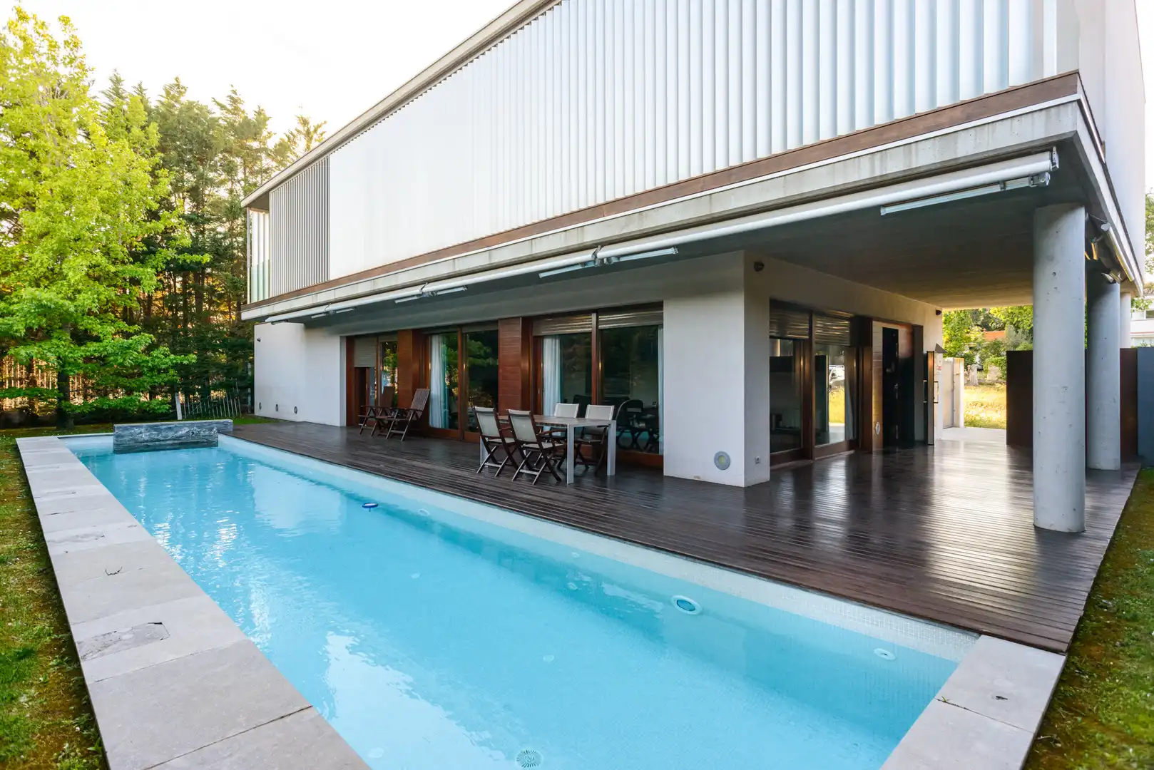 Piscina de Casa o xalet en venda en Figueres amb Aire condicionat, Calefacció i Jardí privat