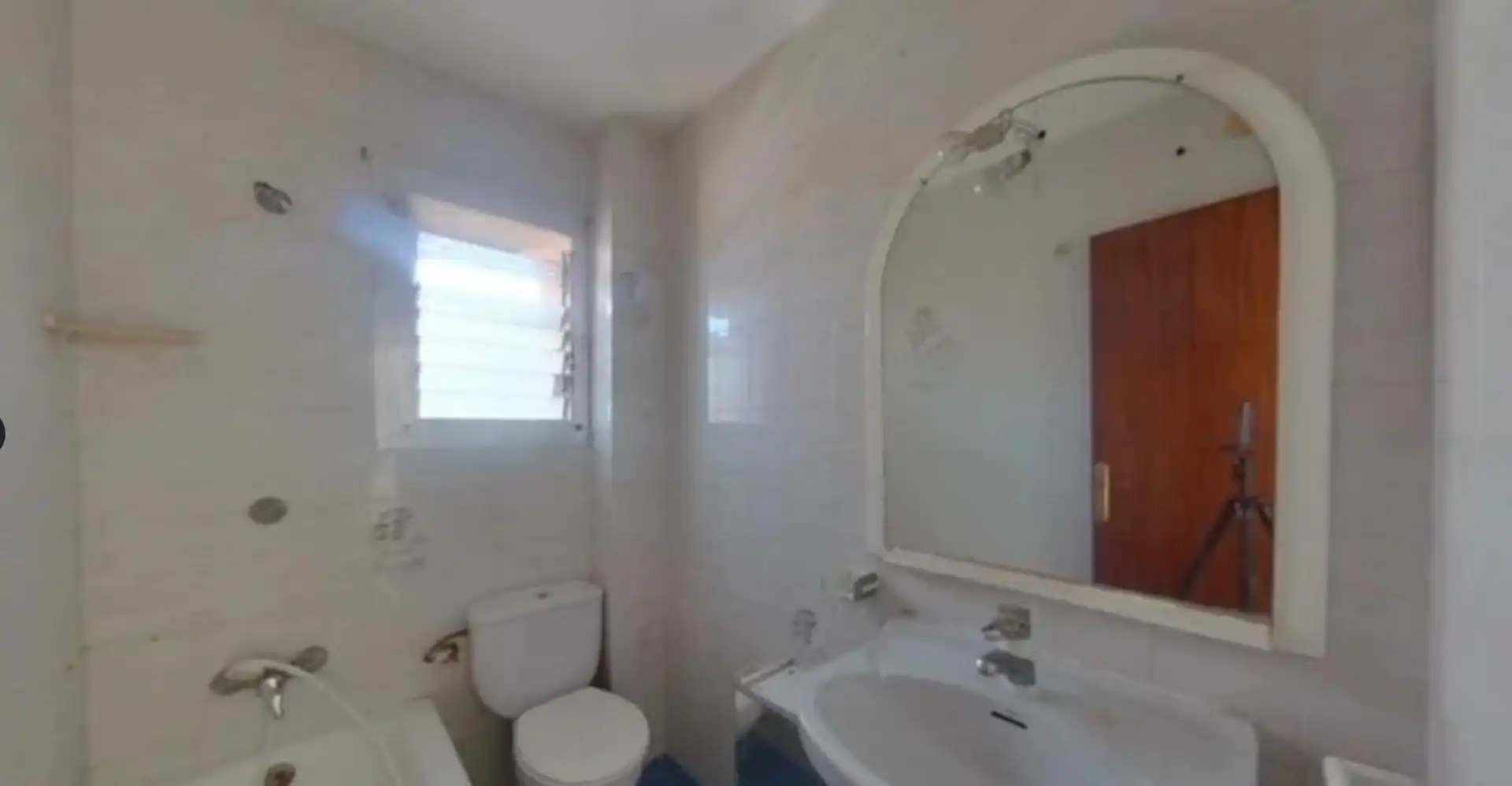 Baño de Apartamento en venta en Badalona con Balcón