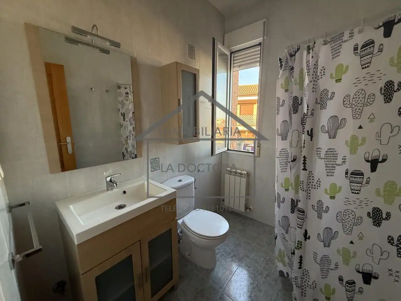 Casa adosada en venta en Camarena