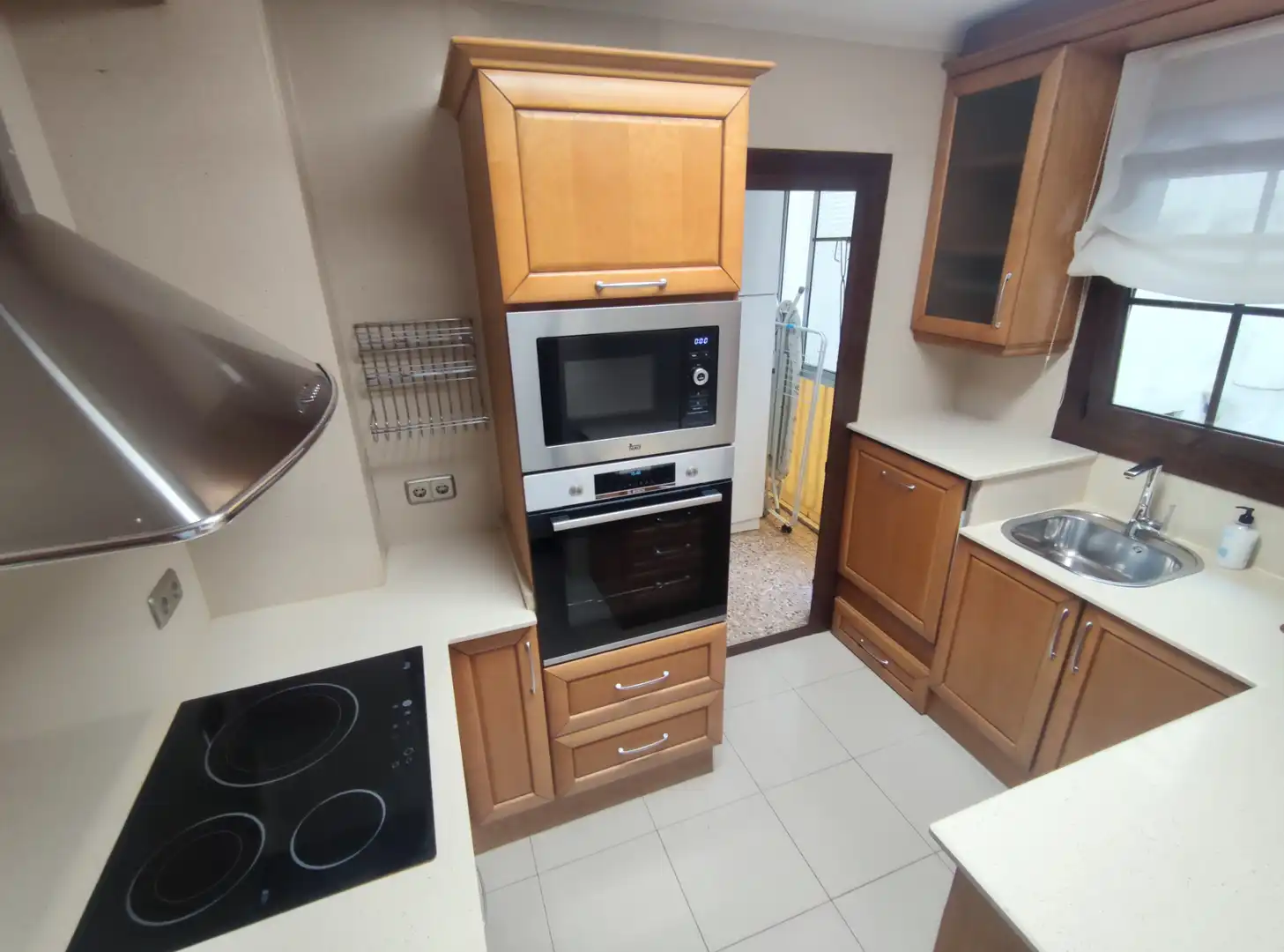 Cocina de Piso de alquiler en Lleida con Aire acondicionado, Calefacción y Amueblado