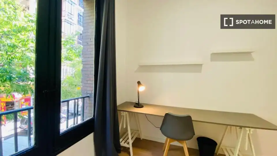 Habitación de Piso para compartir en Madrid con Aire acondicionado, Calefacción y Terraza