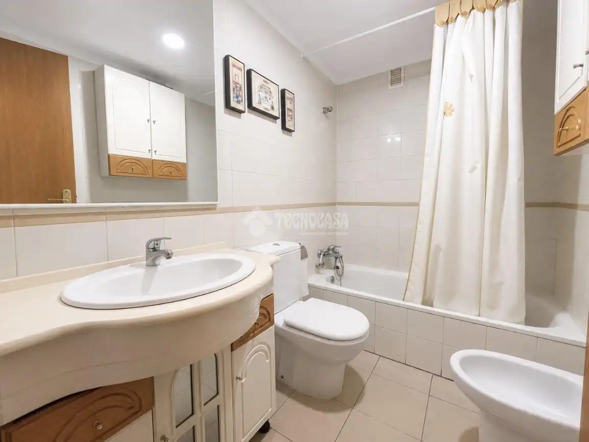 Baño de Piso en venta en San Fernando de Henares con Aire acondicionado, Calefacción y Parquet