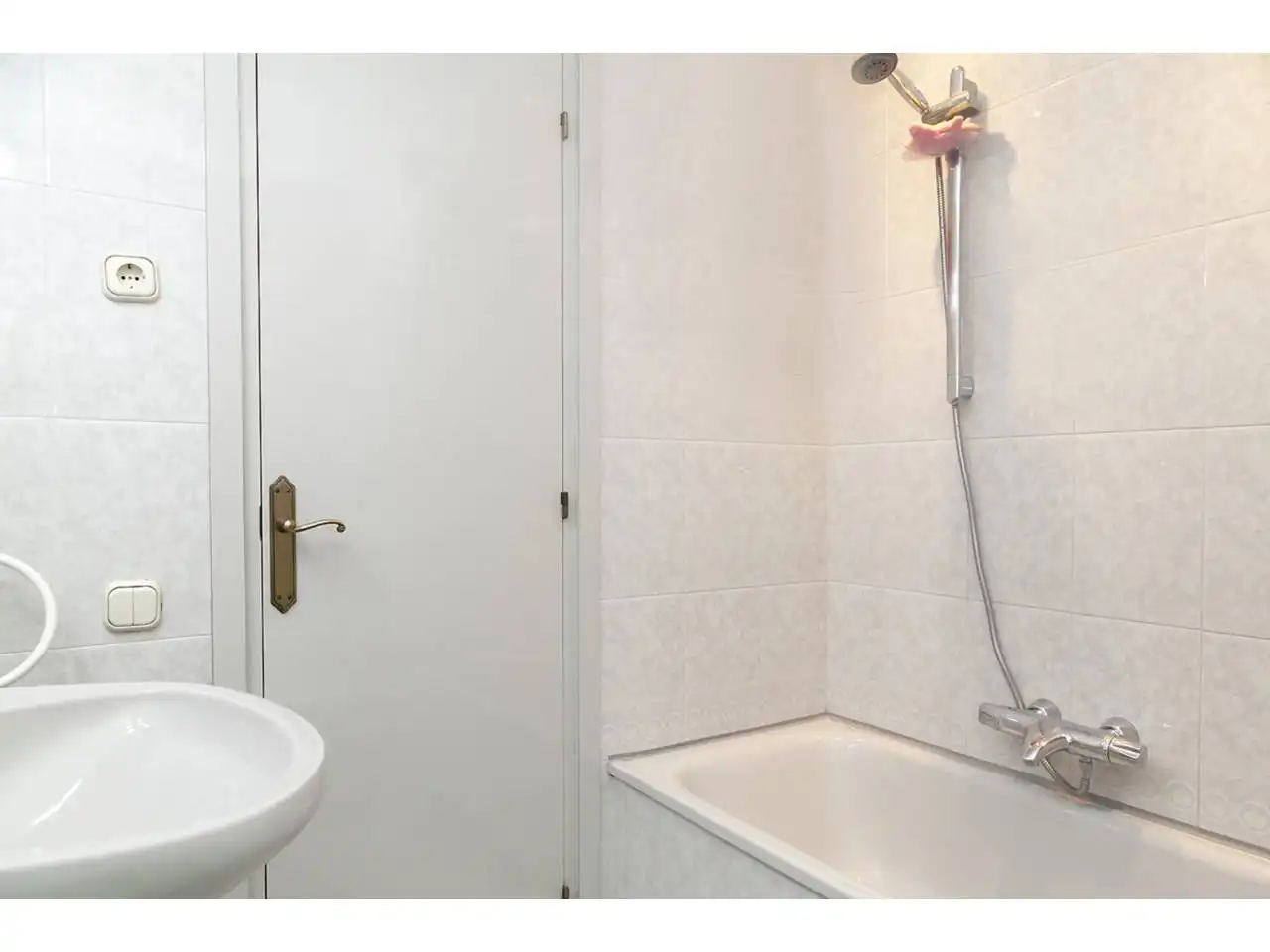 Badezimmer von Wohnung zum Verkauf in Barcelona mit Heizung