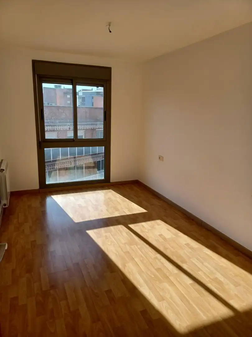 Wohnung zur Miete in Calle FELIP PEDRELL, Nou Eixample Sud