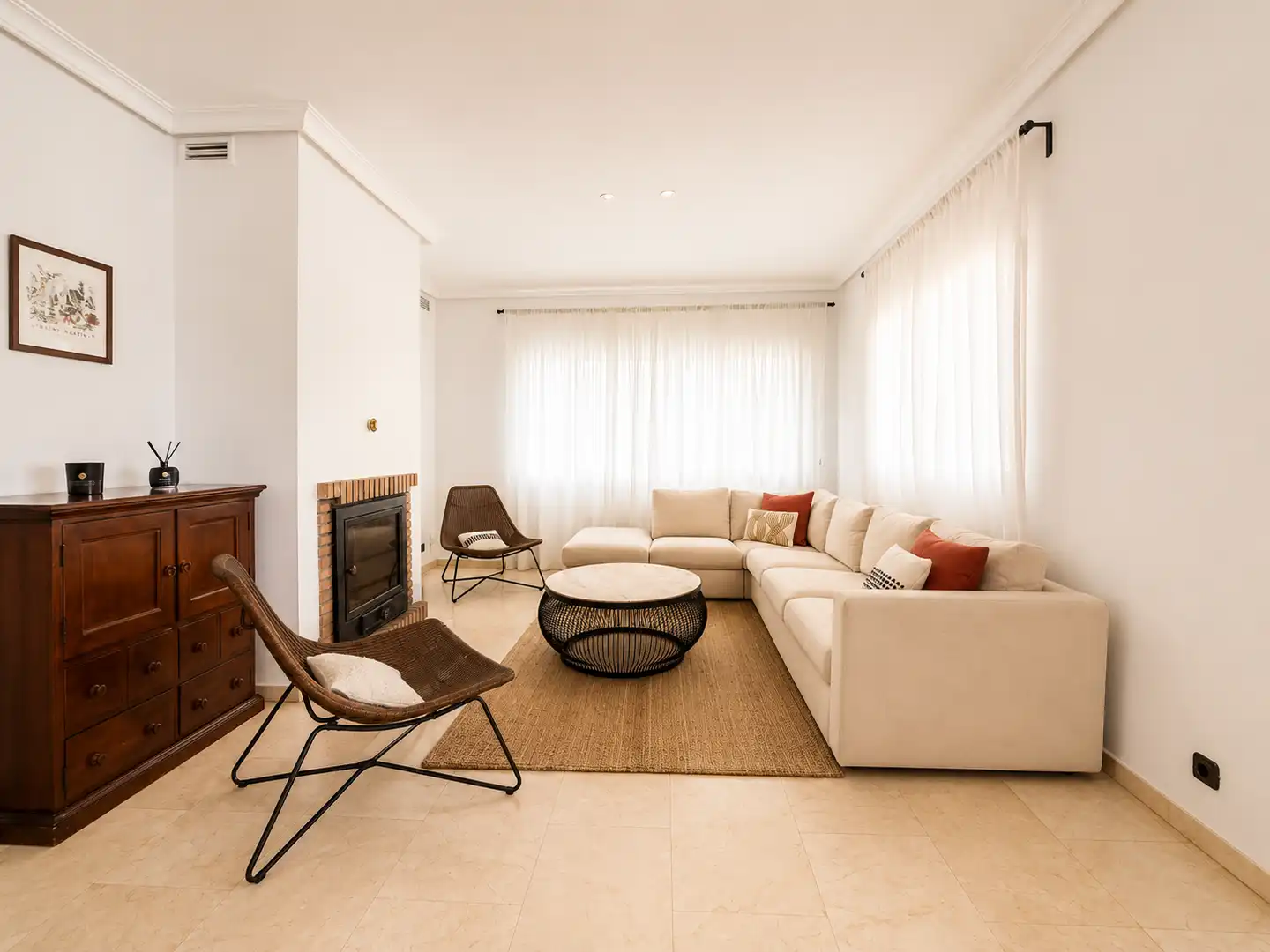 Sala d'estar de Casa o xalet en venda en Boadilla del Monte amb Aire condicionat, Calefacció i Jardí privat