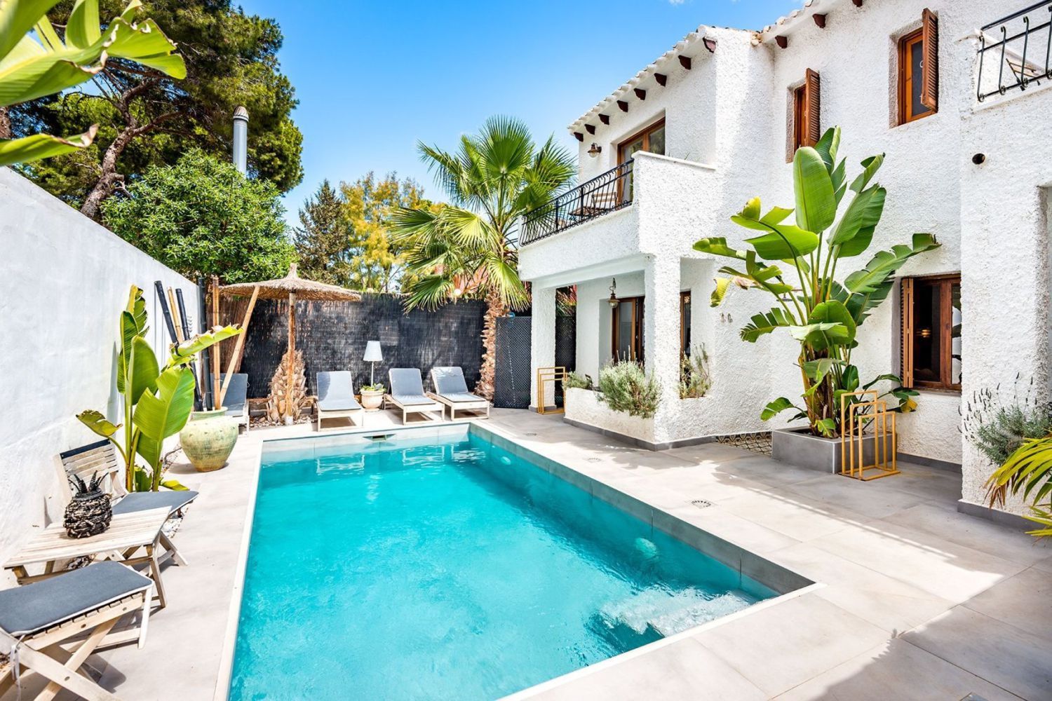 Piscina de Casa adosada en venda en Orihuela amb Jardí privat, Terrassa i Traster
