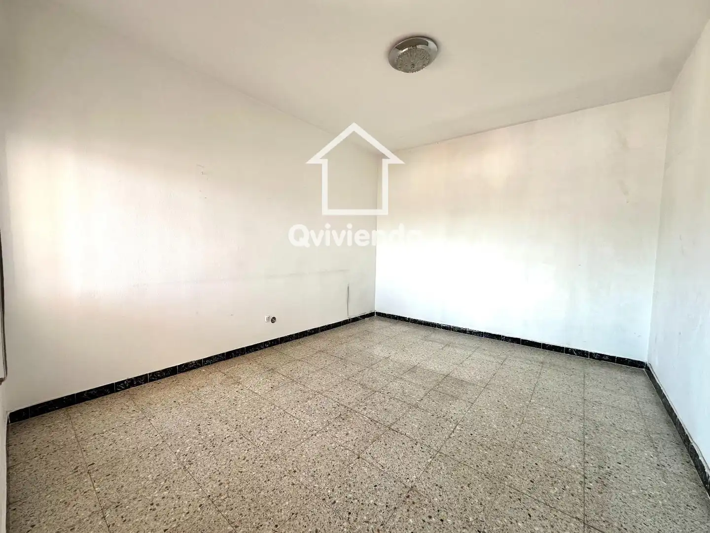 Ático en venta en Santa Coloma de Gramenet con Calefacción