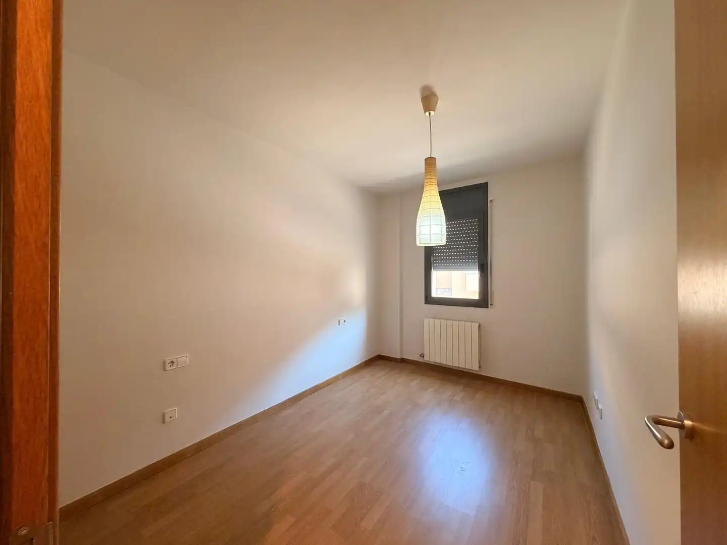Habitación de Piso en venta en Girona con Calefacción