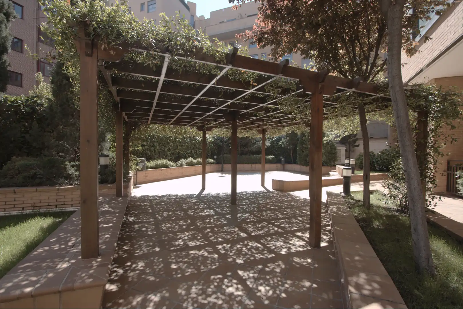 Terrace of Flat for rent in Madrid  with Air Conditioner, Private garden and Storage room