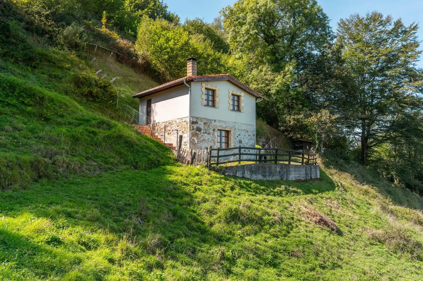 Exterior view of Houses for sale in Bimenes  with Heating, Private garden and Terrace