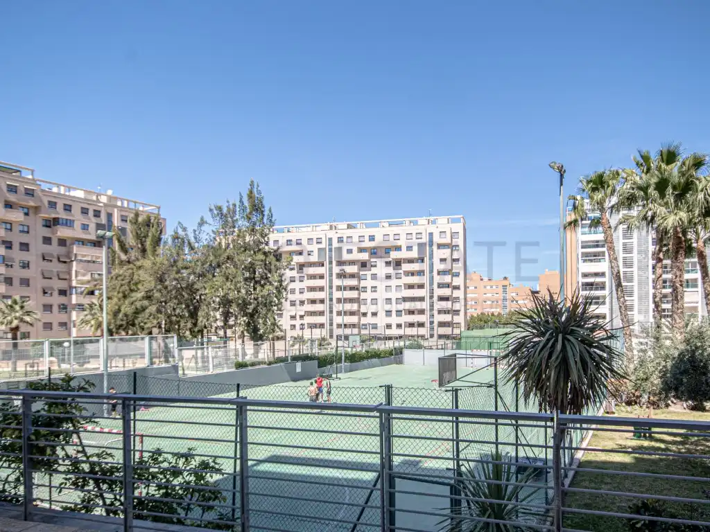 Àtic amb piscina en venda a Calle Cat Abelardo Rigual 19, imagen 36