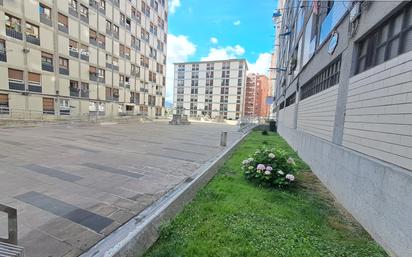 Vista exterior de Pis en venda en Bilbao 