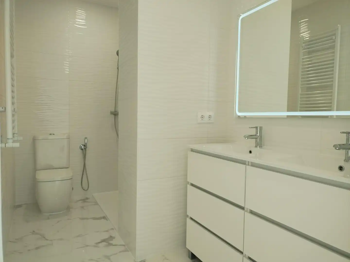 Bathroom of Ground floor for sale in Arganda del Rey  with Heating