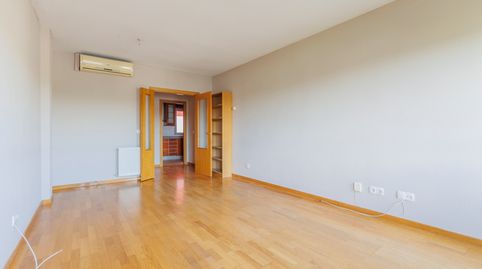 Foto 5 de Piso en venta en Monasterios de Suso y Yuso, Montecarmelo, Madrid Capital