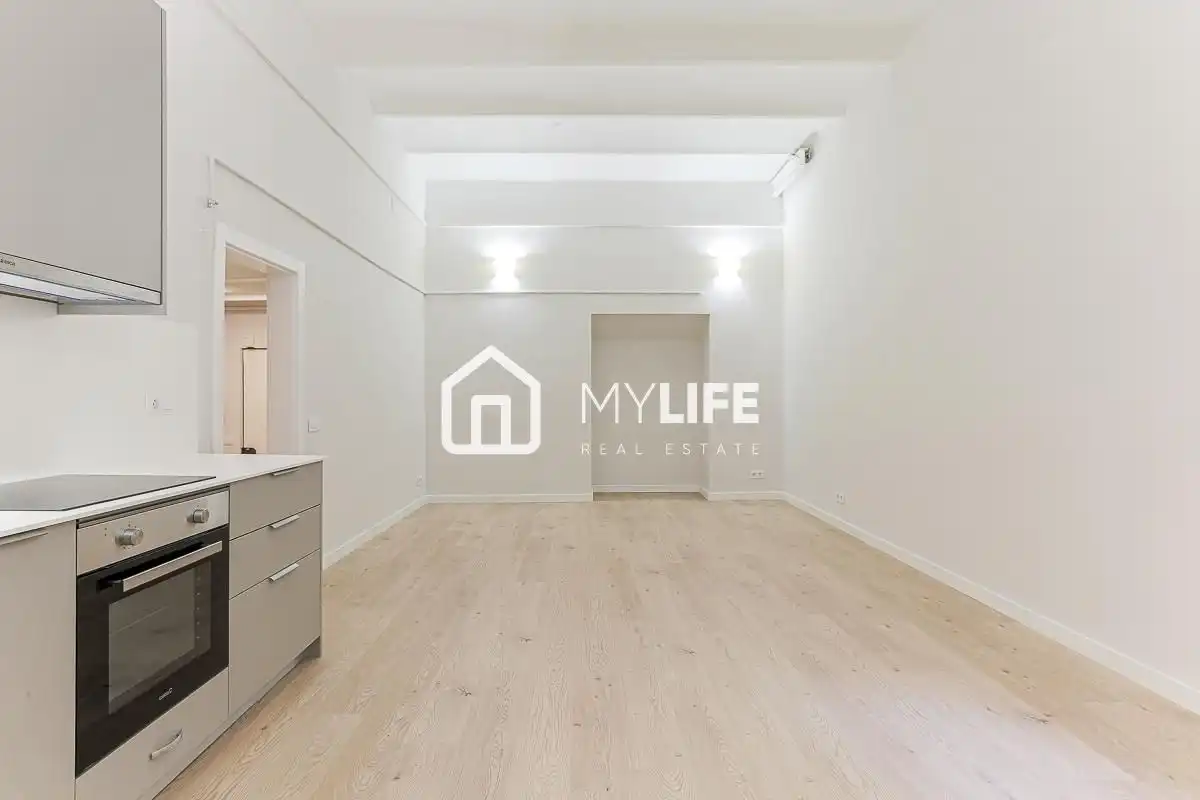 Sala de estar de Planta baja en venta en Barcelona con Aire acondicionado y Parquet