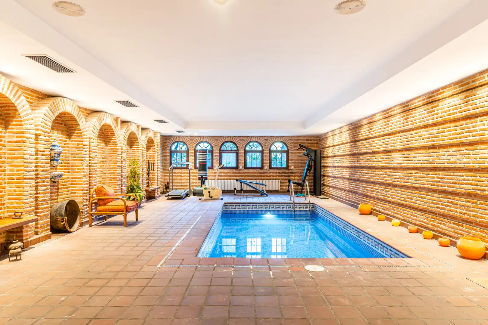 Piscina de Casa o chalet en venta en Las Rozas de Madrid con Aire acondicionado, Calefacción y Jardín privado