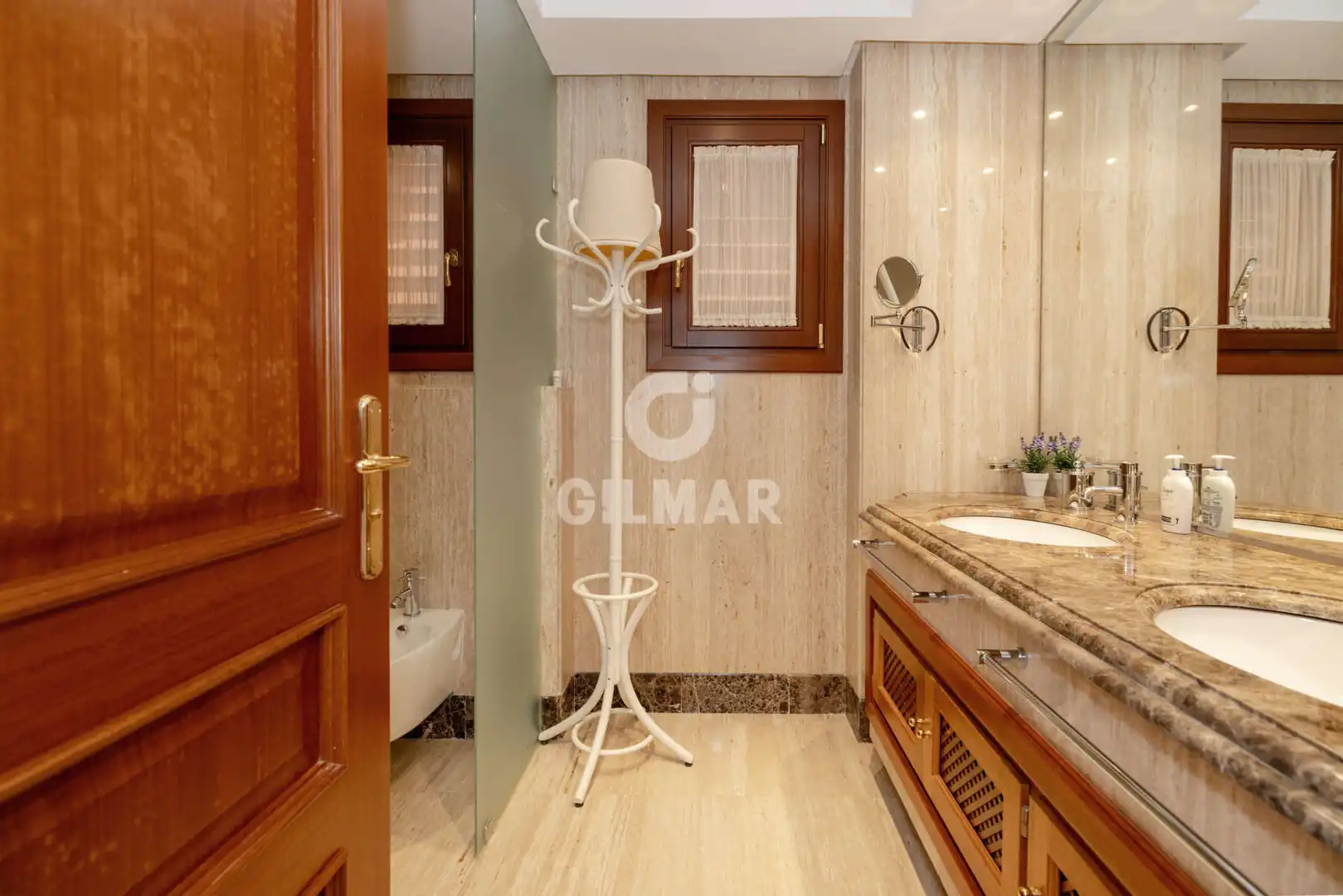 Baño de Planta baja en venta en Estepona con Calefacción, Jardín privado y Trastero