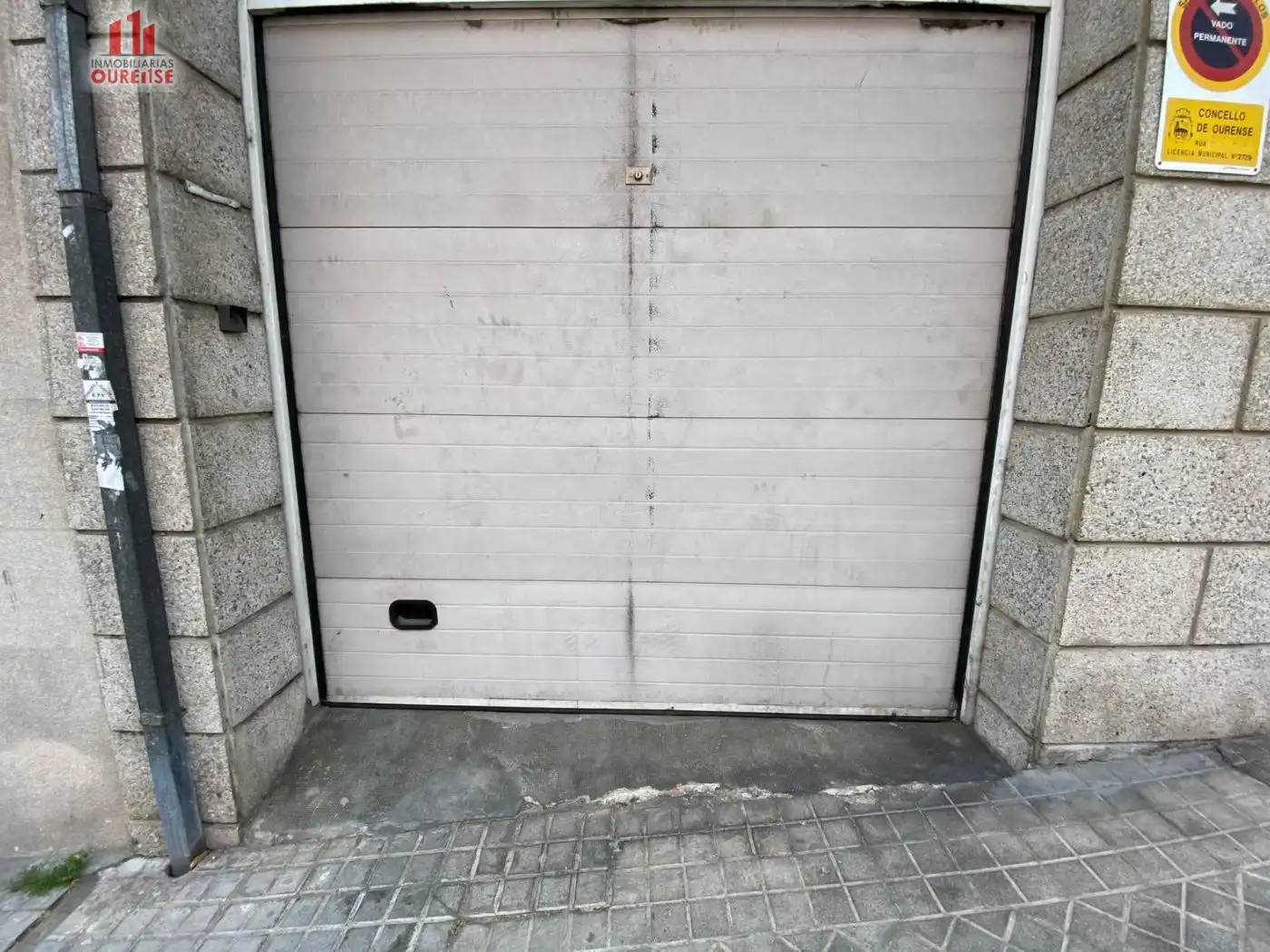 Aparcament de Pis de lloguer en Ourense Capital  amb Calefacció, Moblat i Balcó
