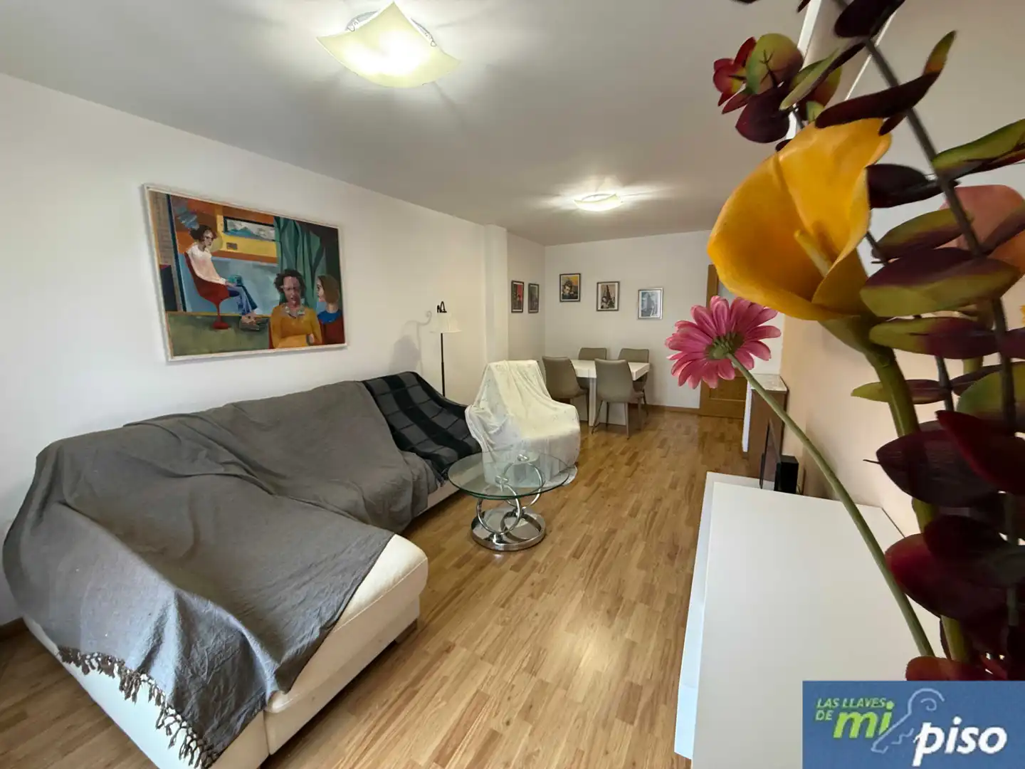 Living room of Flat for sale in Tudela de Duero  with Heating, Parquet flooring and Storage room