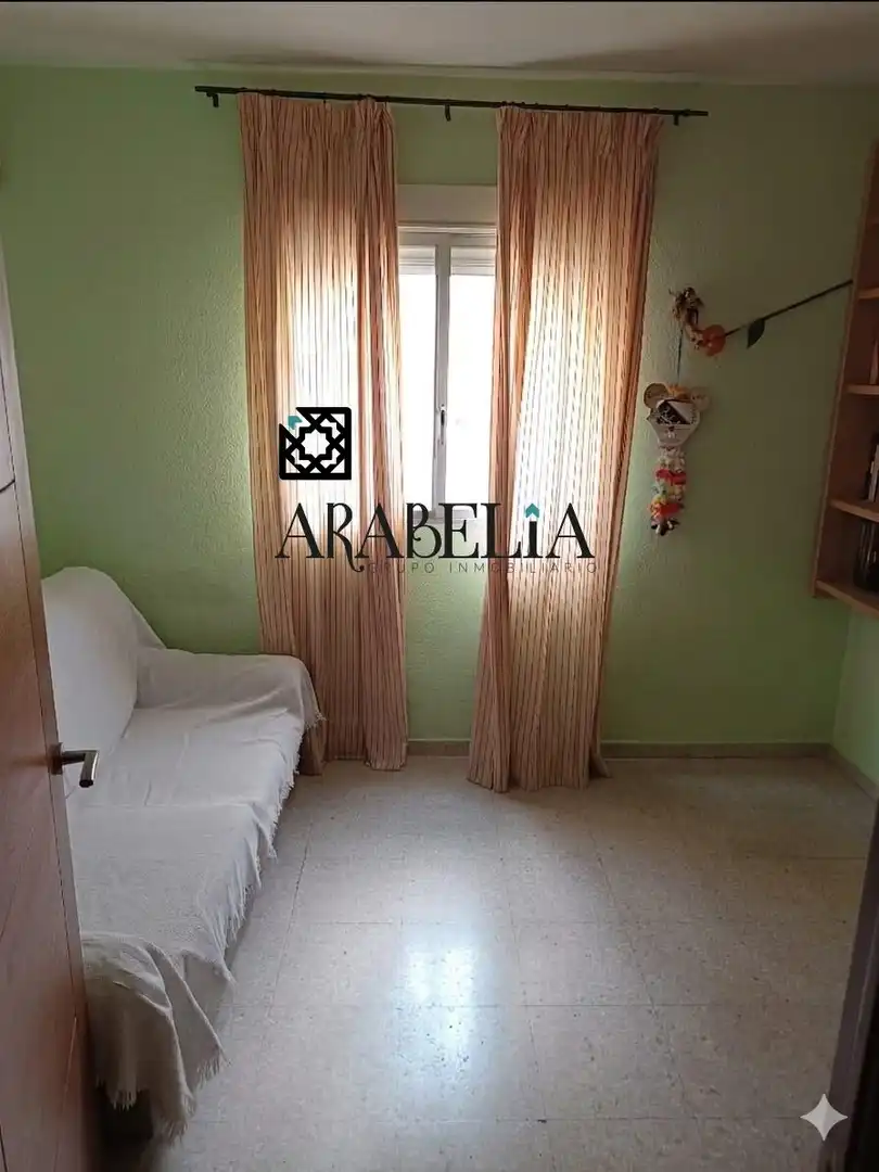 Bedroom of Flat for sale in Córdoba  with Air Conditioner and Terrace