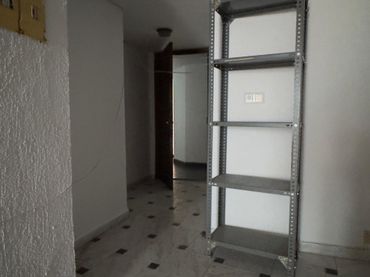 Locale commerciale in vendita a Calle Doctor vazquez limon