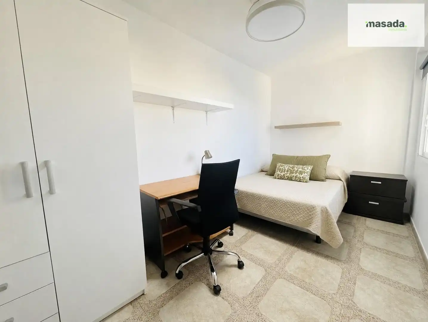 Bedroom of Flat for rent in Granada  with Furnished and Balcony