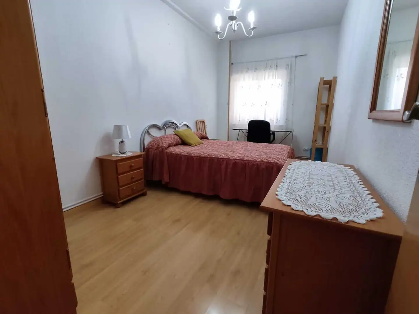 Schlafzimmer von Wohnung zur Miete in Salamanca mit Heizung, Möbliert und Waschmaschine