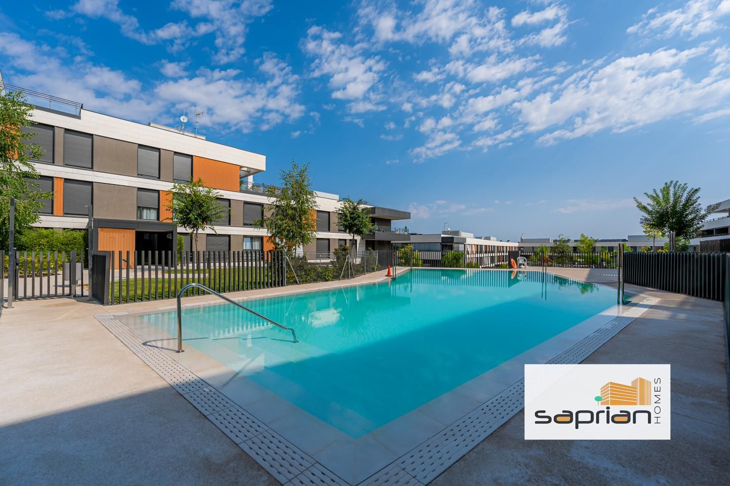 Swimming pool of Flat for sale in Las Rozas de Madrid  with Air Conditioner, Terrace and Balcony