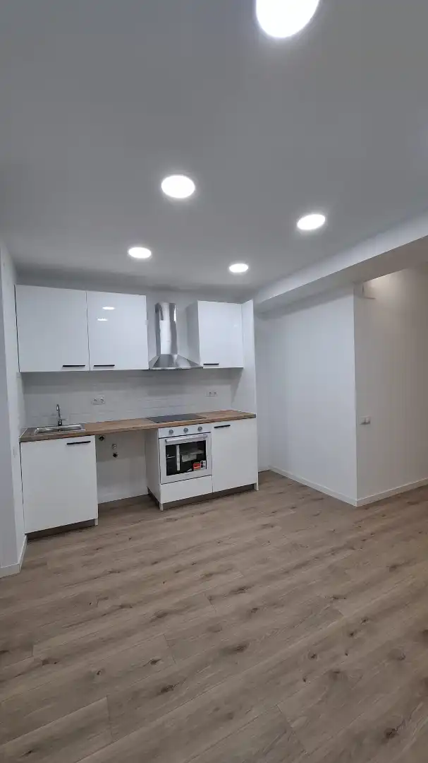 Kitchen of Flat for sale in Barcelona  with Parquet flooring, Oven and Alarm