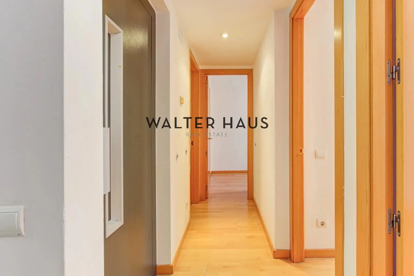 Houses for sale in Barcelona  with Air Conditioner, Heating and Terrace
