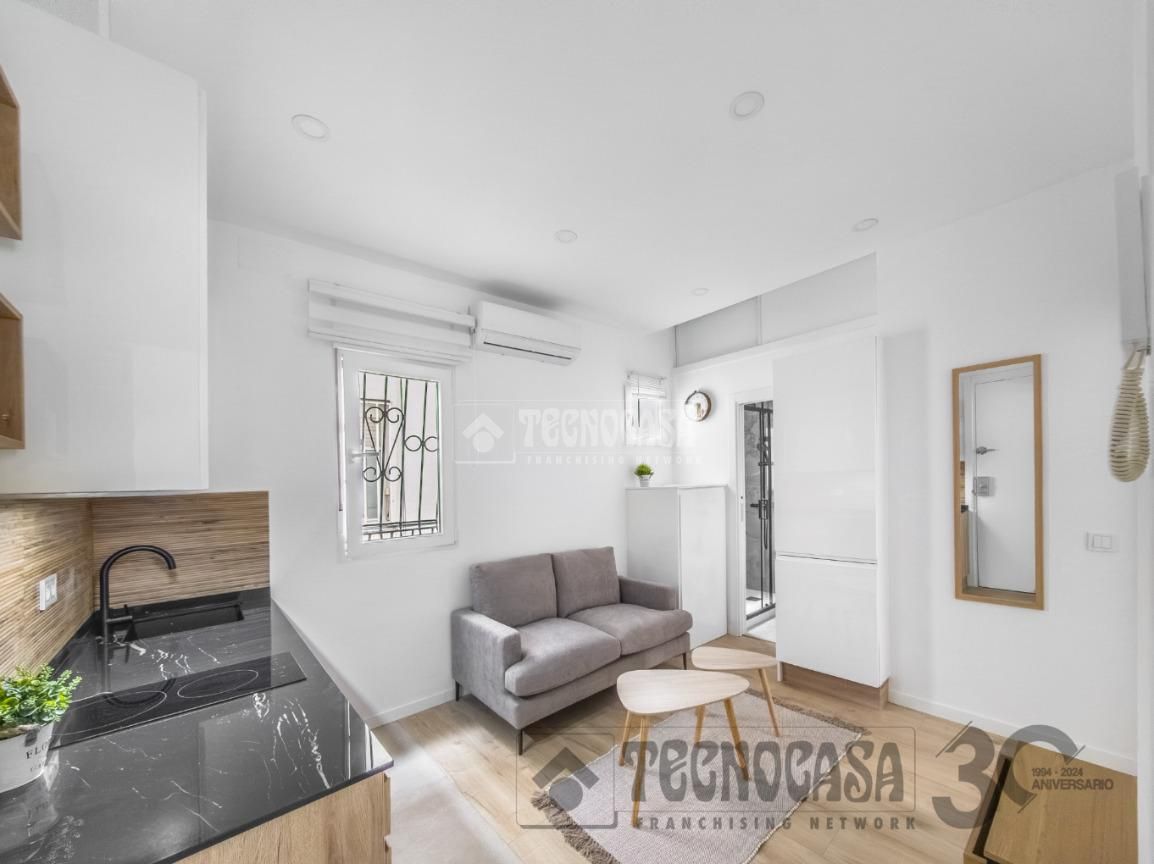Sala de estar de Piso en venta en  Madrid Capital con Calefacción