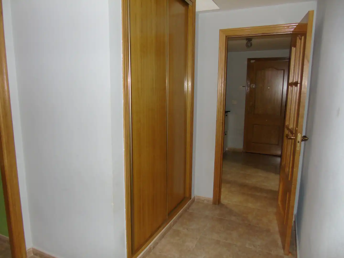 Flat for sale in Ceutí  with Air Conditioner, Heating and Storage room