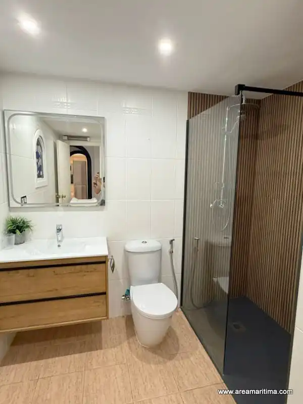Bathroom of Flat for rent in Alboraya  with Air Conditioner, Parquet flooring and Terrace